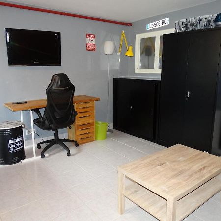 Appartement Au Calme Proche D'Un Petit Bois Dans Quimper Esterno foto