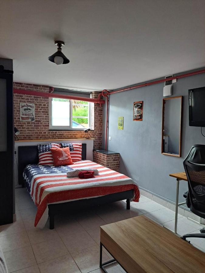 Appartement Au Calme Proche D'Un Petit Bois Dans Quimper Esterno foto